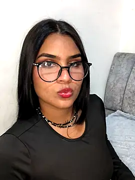 Renata Zoe online show from 11/22/25, 02:10