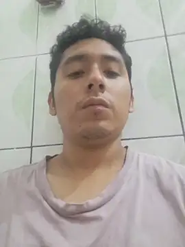 Snapshot of latinbigcock1_ chatting on 10/31/25, 11:28 latinbigcock1 online show from 10/31/25, 11:28