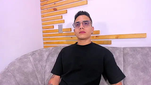 axel vega online show from 10/07/25, 07:33