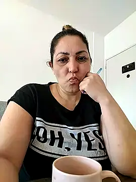 Lunita86 online show from 04/24/26, 12:51