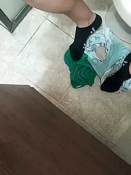 Snapshot of jenpaoo6- chatting on 10/22/25, 02:39 jenpaoo6- online show from 10/22/25, 02:39