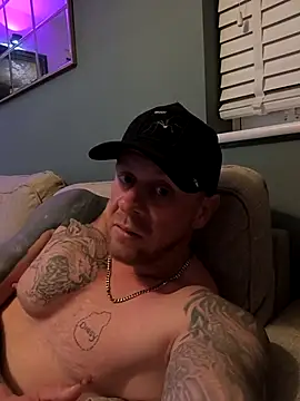 Snapshot of jokerandharley2crazy chatting on 09/21/25, 11:17 jokerandharley2crazy online show from 09/21/25, 11:17