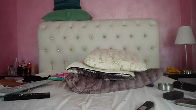 Zayla Skye online show from 10/07/25, 04:09