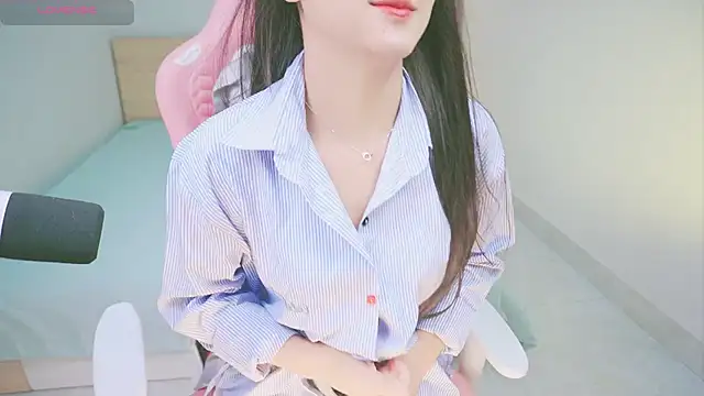 Cherry-26 online show from 12/14/25, 04:29