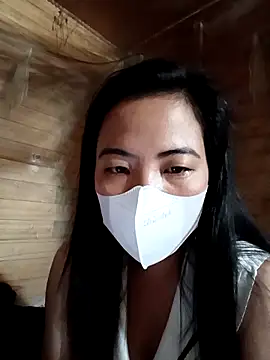 Snapshot of tulipsexy chatting on 09/23/25, 04:04 tulipsexy online show from 09/23/25, 04:04