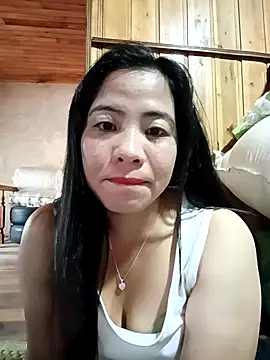 Snapshot of tulipsexy chatting on 10/20/25, 03:07 tulipsexy online show from 10/20/25, 03:07