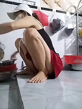 SuriBaby18 online show from 10/12/25, 11:42