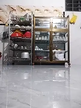 SuriBaby18 online show from 10/21/25, 09:59