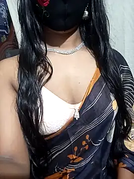 Snapshot of Cute_Couple59 chatting on 10/04/25, 06:06 Cute Couple59 online show from 10/04/25, 06:06