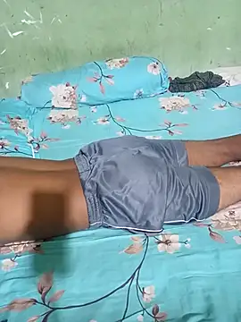 Snapshot of Cute_Couple59 chatting on 10/23/25, 01:21 Cute Couple59 online show from 10/23/25, 01:21