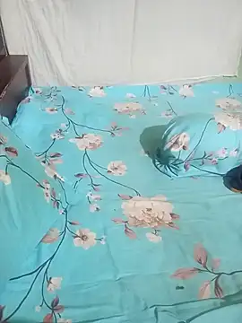 Snapshot of Cute_Couple59 chatting on 11/01/25, 05:37 Cute Couple59 online show from 11/01/25, 05:37