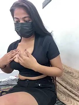 Snapshot of Rihana_01 chatting on 10/12/25, 10:03 Rihana 01 online show from 10/12/25, 10:03