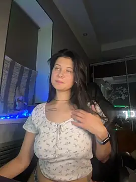 cutie modest  online show from 10/19/25, 07:03