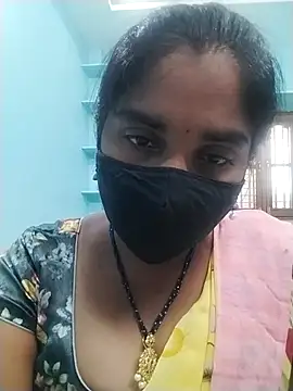 Snapshot of Mahaitha chatting on 10/17/25, 08:50 Mahaitha online show from 10/17/25, 08:50