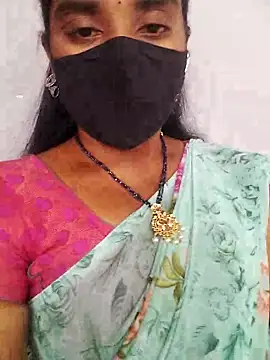 Snapshot of Mahaitha chatting on 10/19/25, 07:31 Mahaitha online show from 10/19/25, 07:31