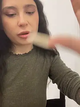 Valerie Ohara online show from 10/04/25, 04:54