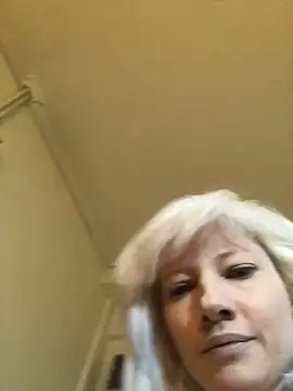 juliaoneandonly online show from 10/07/25, 09:06