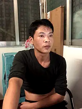 Snapshot of pualldu chatting on 11/14/25, 06:39 pualldu online show from 11/14/25, 06:39