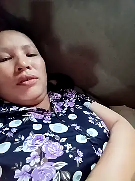 Snapshot of callistra chatting on 10/15/25, 07:19 callistra online show from 10/15/25, 07:19