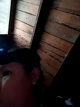 Snapshot of callistra chatting on 10/24/25, 12:41 callistra online show from 10/24/25, 12:41