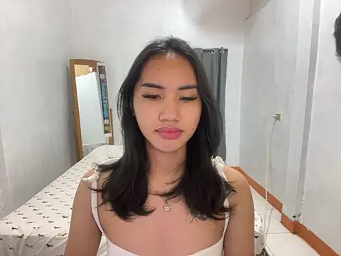 Snapshot of Divine_Goddesss chatting on 09/27/25, 02:55 Divine Goddesss online show from 09/27/25, 02:55