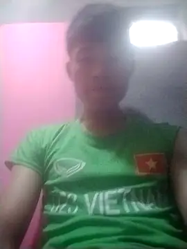 Snapshot of Nhyy_xx chatting on 11/07/25, 08:14 Nhyy xx online show from 11/07/25, 08:14