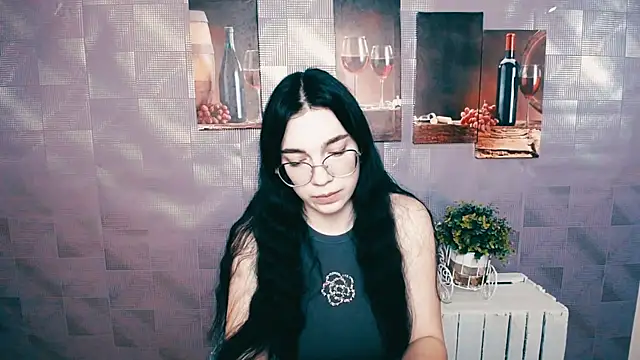 Snapshot of MiraBabe_ chatting on 09/22/25, 08:16 MiraBabe online show from 09/22/25, 08:16