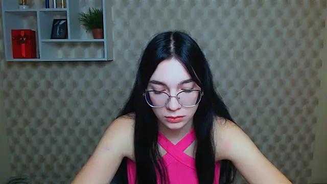 Snapshot of MiraBabe_ chatting on 09/24/25, 05:33 MiraBabe online show from 09/24/25, 05:33