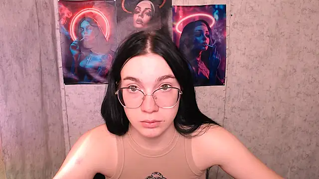 Snapshot of MiraBabe_ chatting on 10/16/25, 07:31 MiraBabe online show from 10/16/25, 07:31