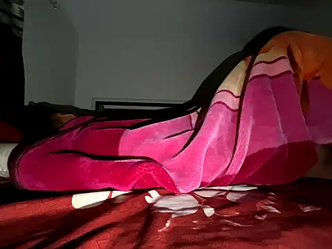 Snapshot of yourcontrol1 chatting on 10/24/25, 08:49 yourcontrol1 online show from 10/24/25, 08:49