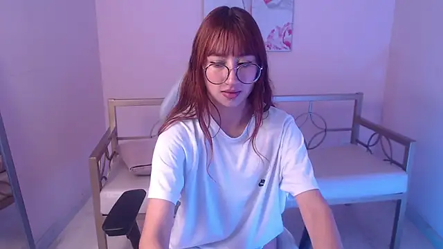 Snapshot of gaby_angel_ chatting on 09/19/25, 12:50 gaby angel  online show from 09/19/25, 12:50