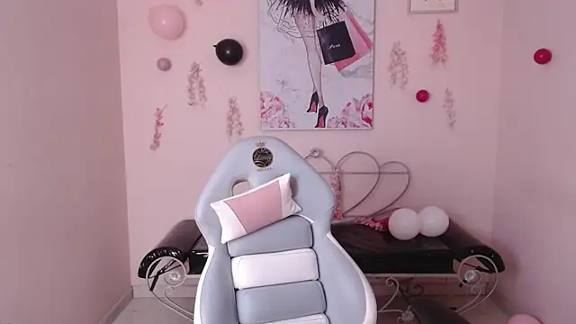 Snapshot of gaby_angel_ chatting on 10/19/25, 01:45 gaby angel  online show from 10/19/25, 01:45