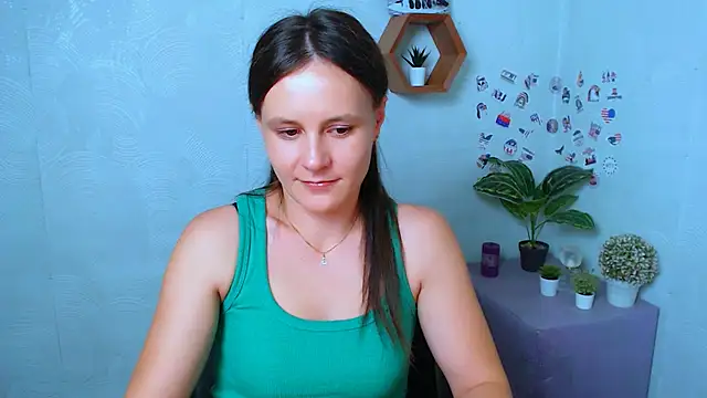 Snapshot of EvelinaMiss_ chatting on 10/22/25, 12:16 EvelinaMiss  online show from 10/22/25, 12:16