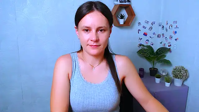 Snapshot of EvelinaMiss_ chatting on 10/25/25, 02:52 EvelinaMiss  online show from 10/25/25, 02:52