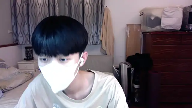 Snapshot of kai101010 chatting on 10/21/25, 02:51 kai101010 online show from 10/21/25, 02:51