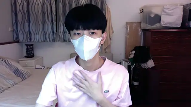 Snapshot of kai101010 chatting on 10/25/25, 03:40 kai101010 online show from 10/25/25, 03:40