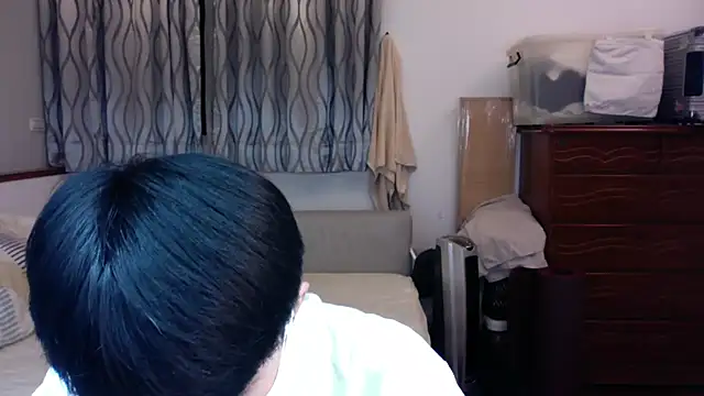 Snapshot of kai101010 chatting on 10/26/25, 04:02 kai101010 online show from 10/26/25, 04:02