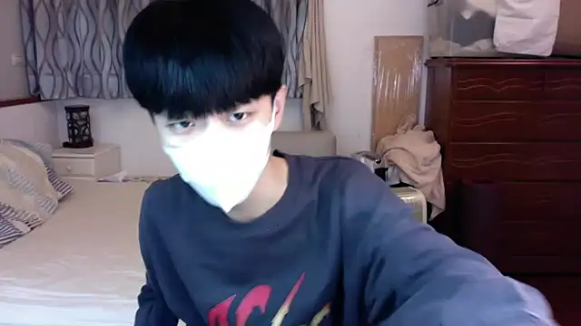 Snapshot of kai101010 chatting on 11/04/25, 04:06 kai101010 online show from 11/04/25, 04:06