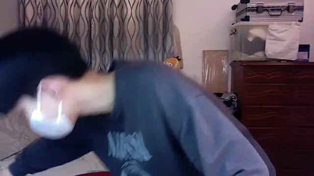 Snapshot of kai101010 chatting on 11/24/25, 01:11 kai101010 online show from 11/24/25, 01:11