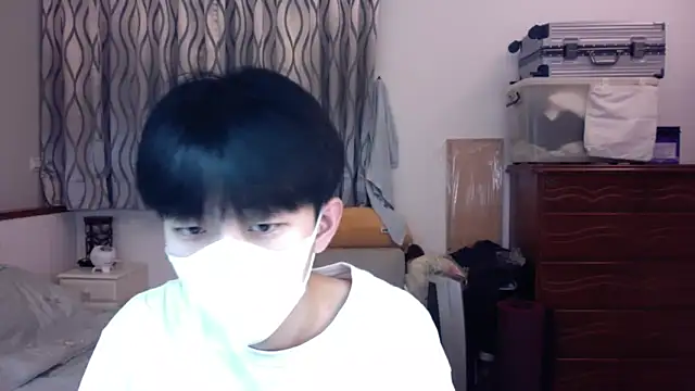 Snapshot of kai101010 chatting on 12/02/25, 02:01 kai101010 online show from 12/02/25, 02:01