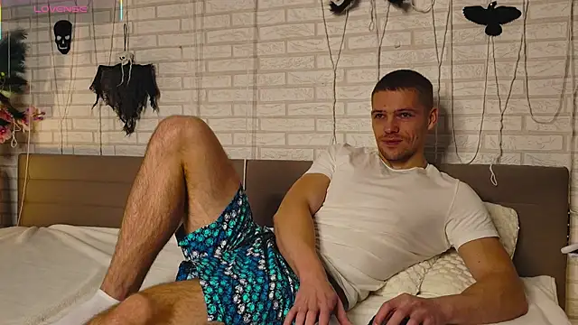 GarettVoss online show from 10/29/25, 06:26