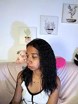 Snapshot of Suzanelee1 chatting on 10/07/25, 03:09 Suzanelee1 online show from 10/07/25, 03:09