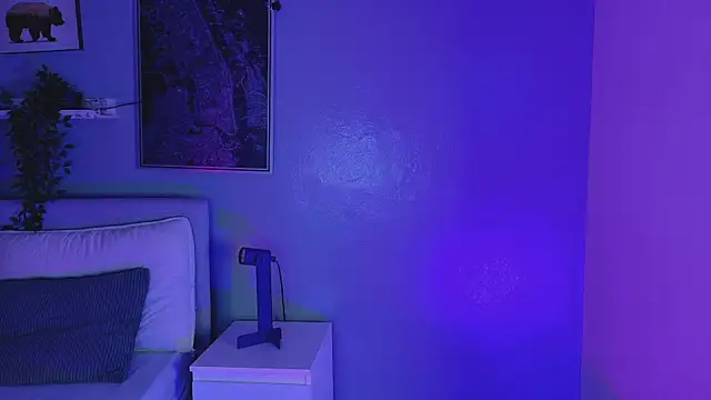 KeendraFox  online show from 12/19/25, 10:44