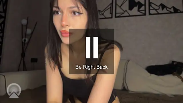 sweeet strawberies online show from 06/07/26, 06:44