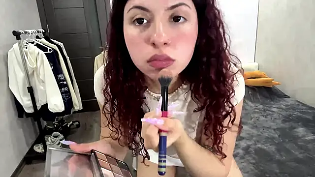 BabyJune18 online show from 10/22/25, 03:34