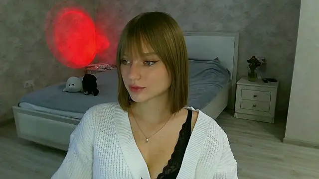 Snapshot of Miss_Diamond_Maria chatting on 10/02/25, 10:00 Miss Diamond Maria online show from 10/02/25, 10:00