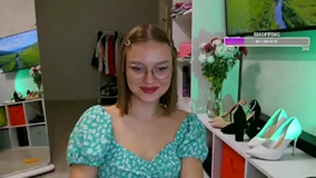 Snapshot of Miss_Diamond_Maria chatting on 11/04/25, 06:29 Miss Diamond Maria online show from 11/04/25, 06:29