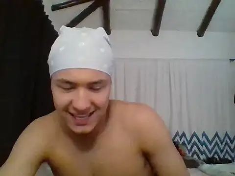 Snapshot of El_awo_ chatting on 09/26/25, 06:34 El awo online show from 09/26/25, 06:34