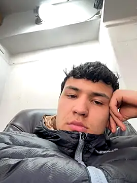 Snapshot of El_awo_ chatting on 10/12/25, 08:41 El awo online show from 10/12/25, 08:41