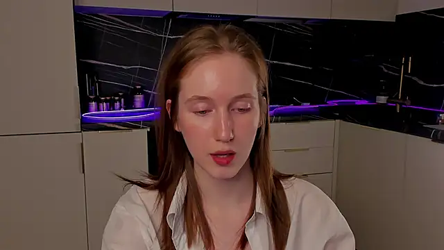 Snapshot of CrystalSoul_ chatting on 11/27/25, 05:53 CrystalSoul online show from 11/27/25, 05:53